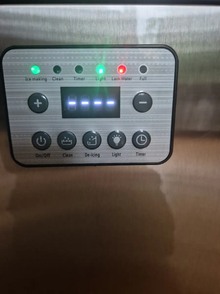 Machine à glaçons 45kg/24h